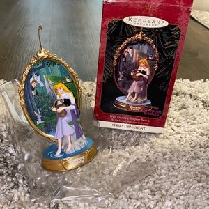 Hallmark Keepsake Sleeping Beauty Enchanted Memories ornament 1999